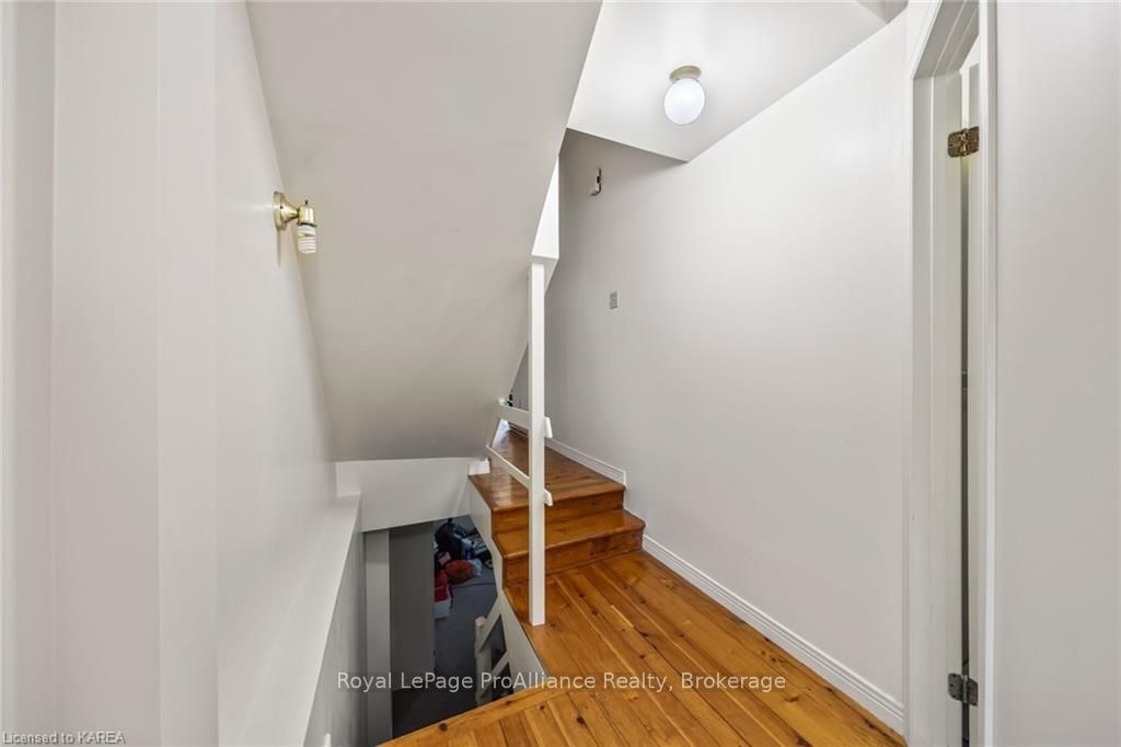 121 William St Property Photo 26