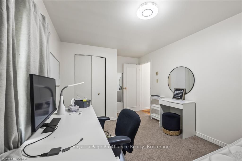 121 William St Property Photo 29