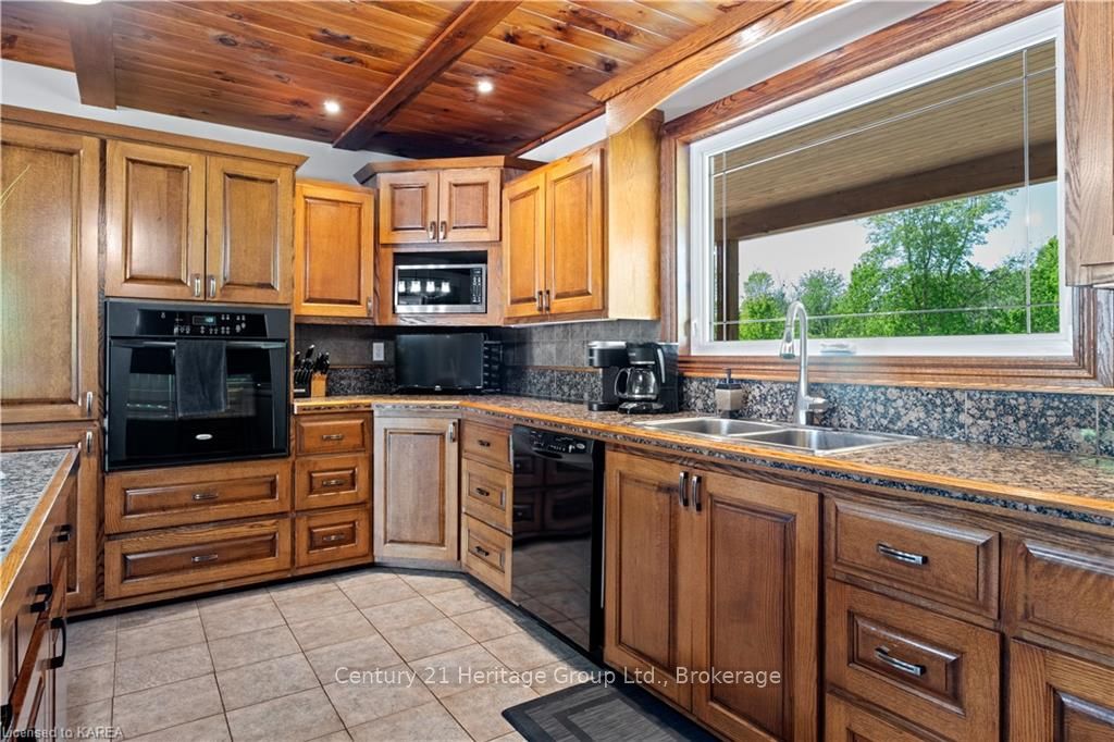 1758 Forty Foot Rd Property Photo 11