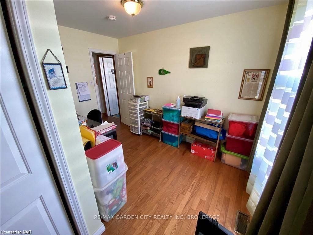 13 Finn Road Property Photo 27