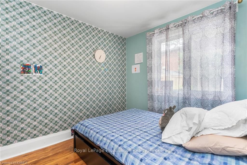 205 Adelaide St Property Photo 7