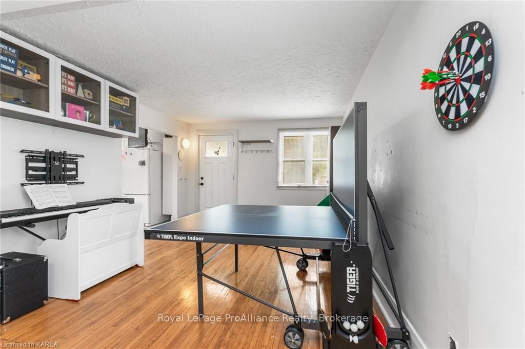 205 Adelaide St Property Photo 38