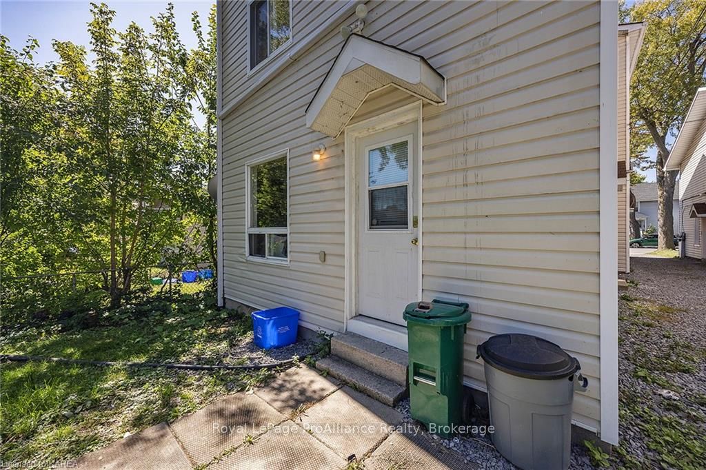 205 Alfred St Property Photo 2