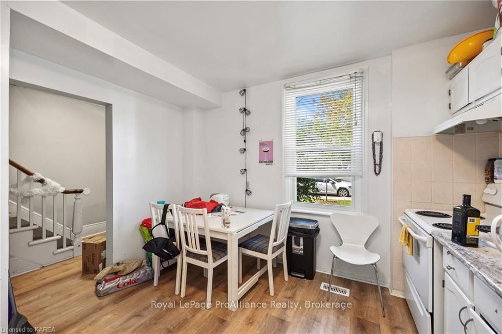 205 Alfred St Property Photo 13