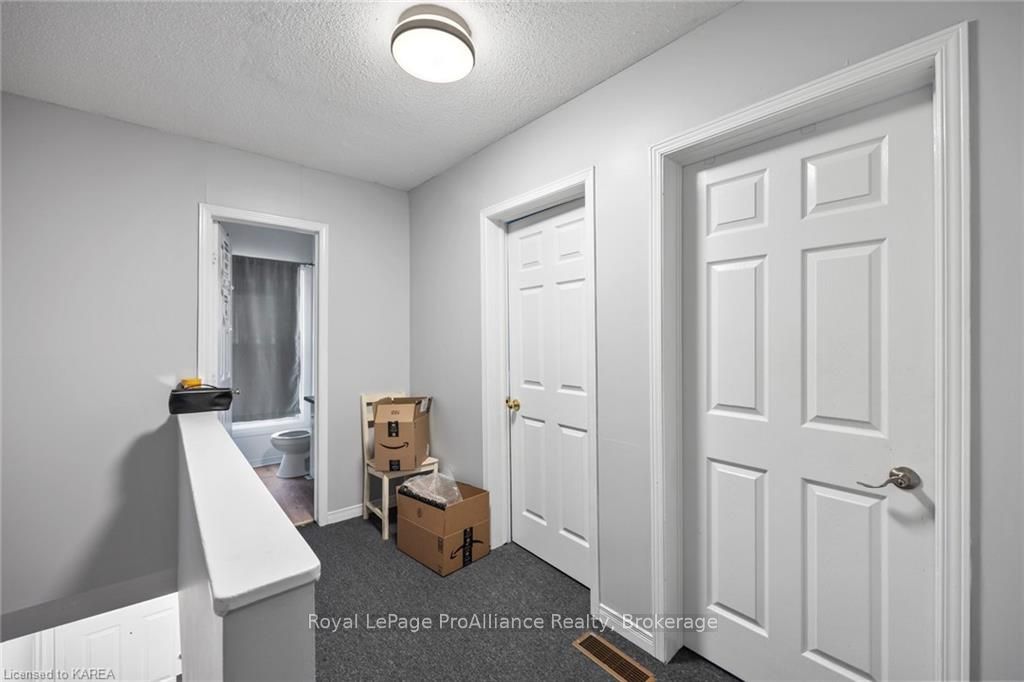 205 Alfred St Property Photo 14