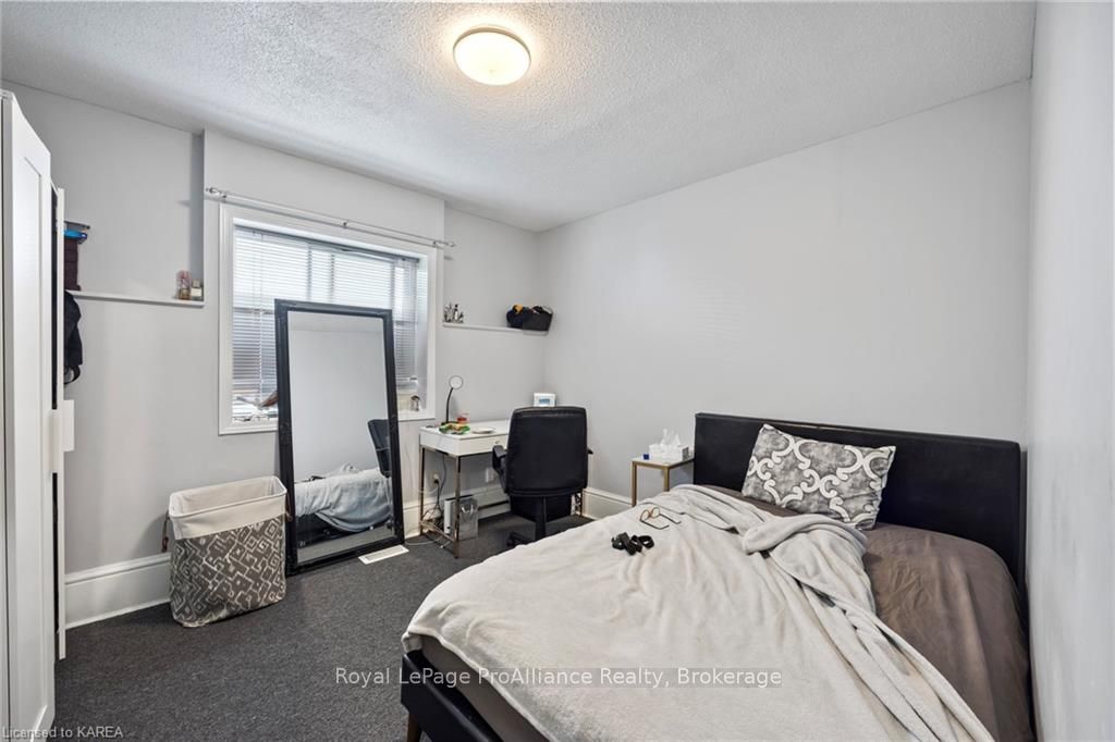 205 Alfred St Property Photo 26
