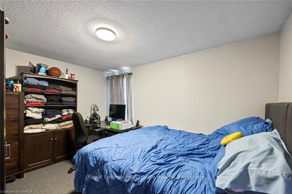 205 Alfred St Property Photo 35