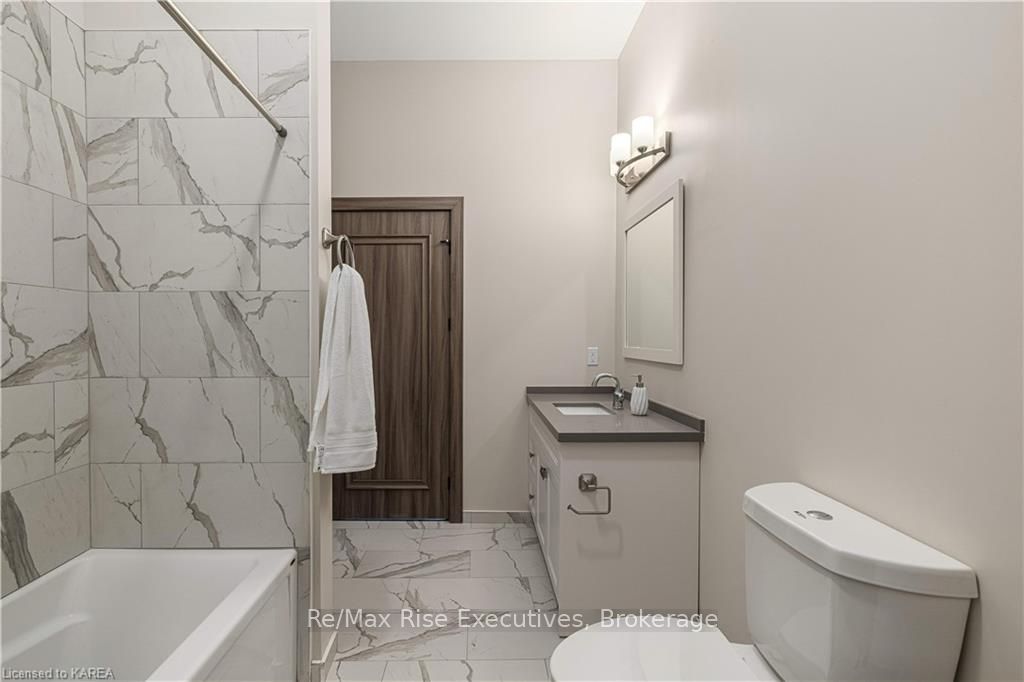 820 Gardiners Rd Call Property Photo 15