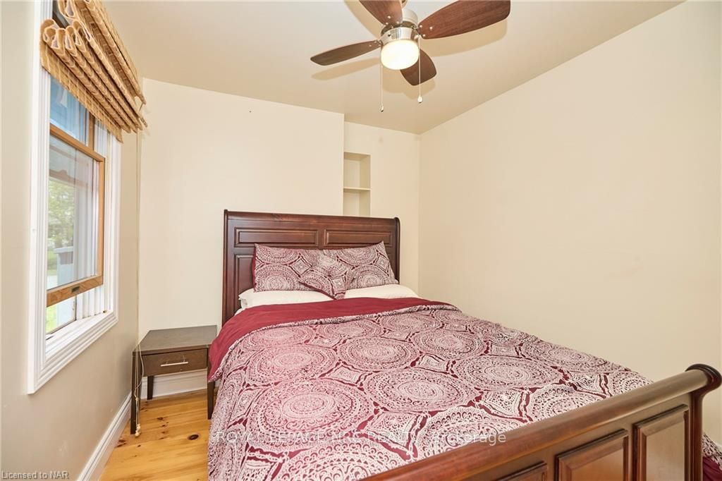 11851 Lakeshore Road Property Photo 14