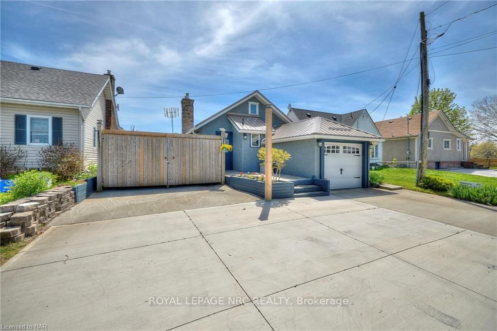 11851 Lakeshore Road Property Photo 21