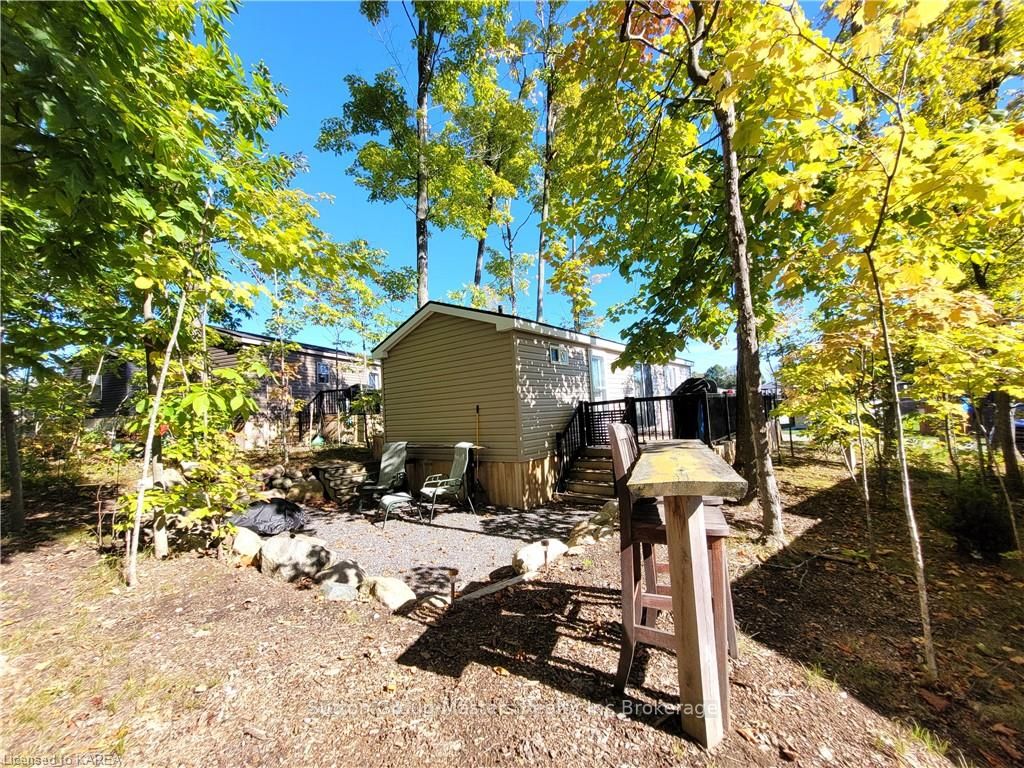 #4bobsw - 1235 Villiers Line Property Photo 5
