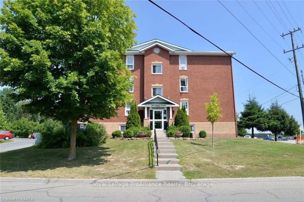 550 Talbot Pl Call Property Photo