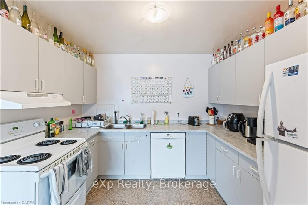 187 Alfred St Property Photo 14