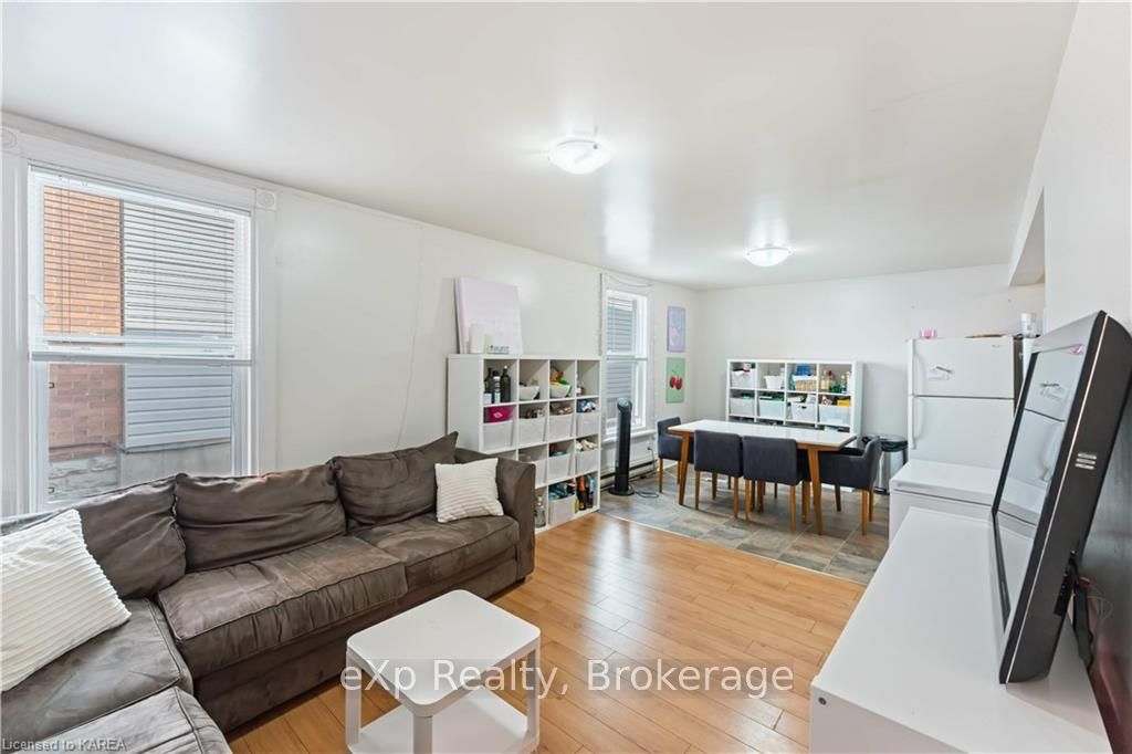 187 Alfred St Property Photo 38