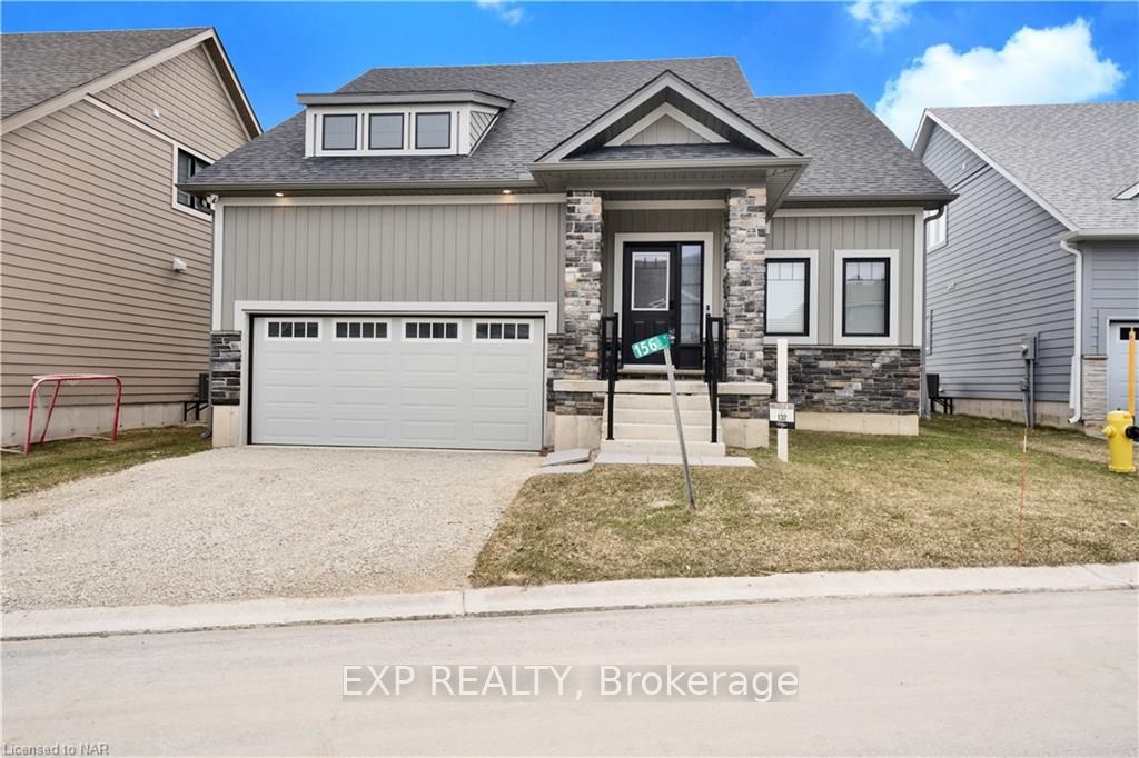156 Schooners Lane Property Photo 1