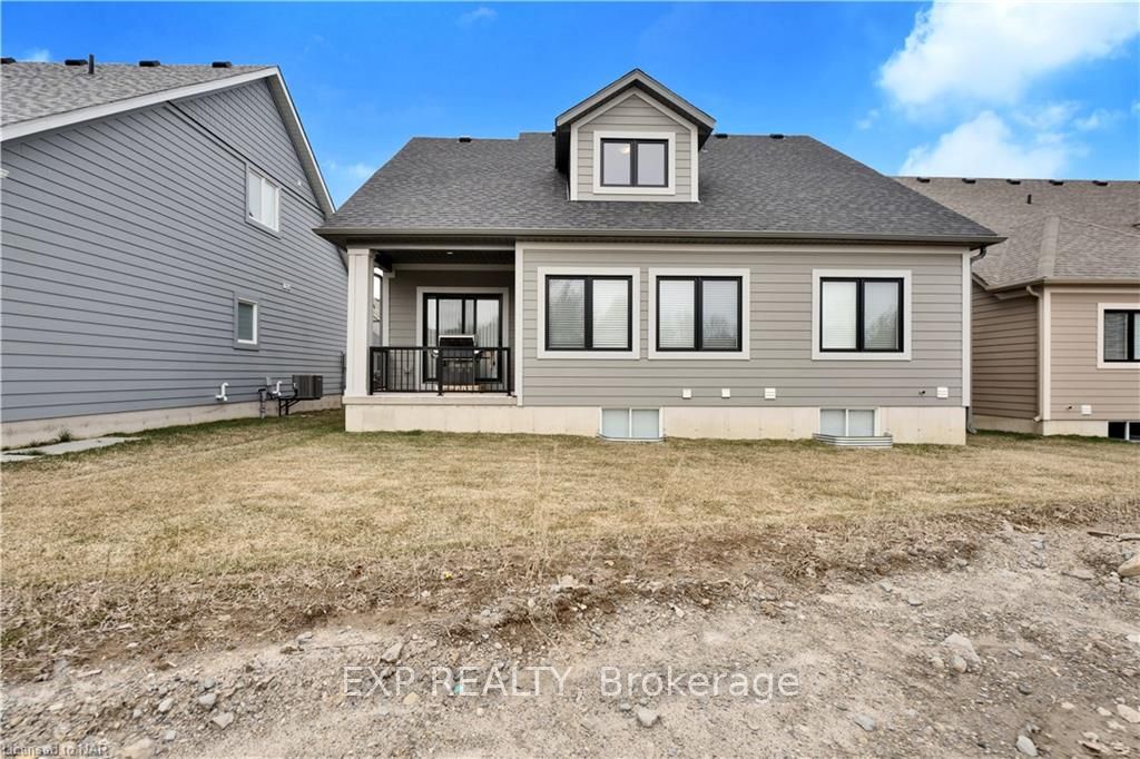 156 Schooners Lane Property Photo 2