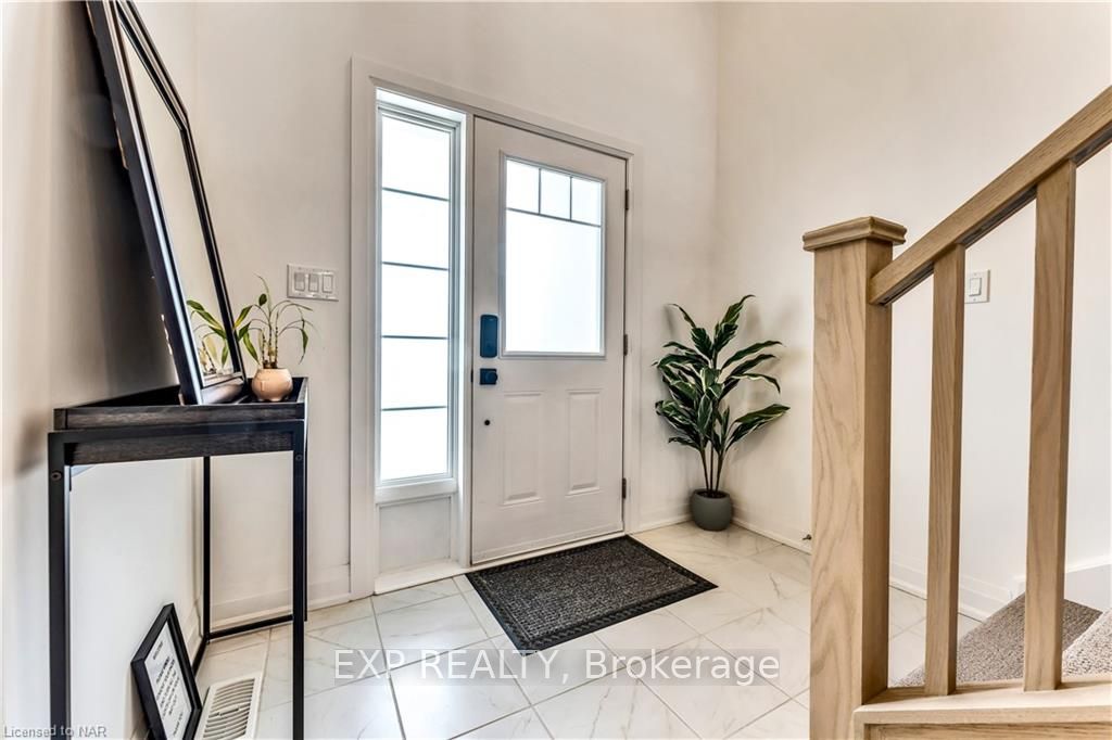 156 Schooners Lane Property Photo 11