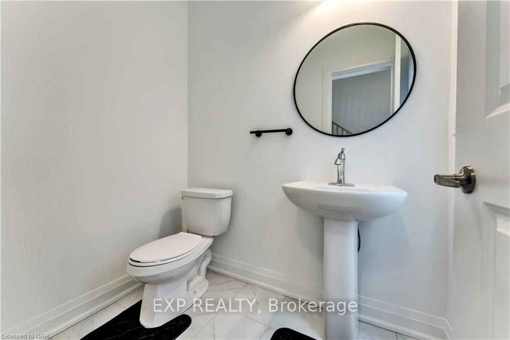 156 Schooners Lane Property Photo 12