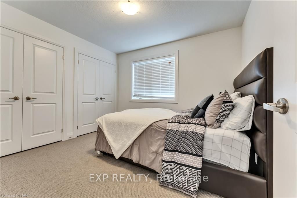 156 Schooners Lane Property Photo 25