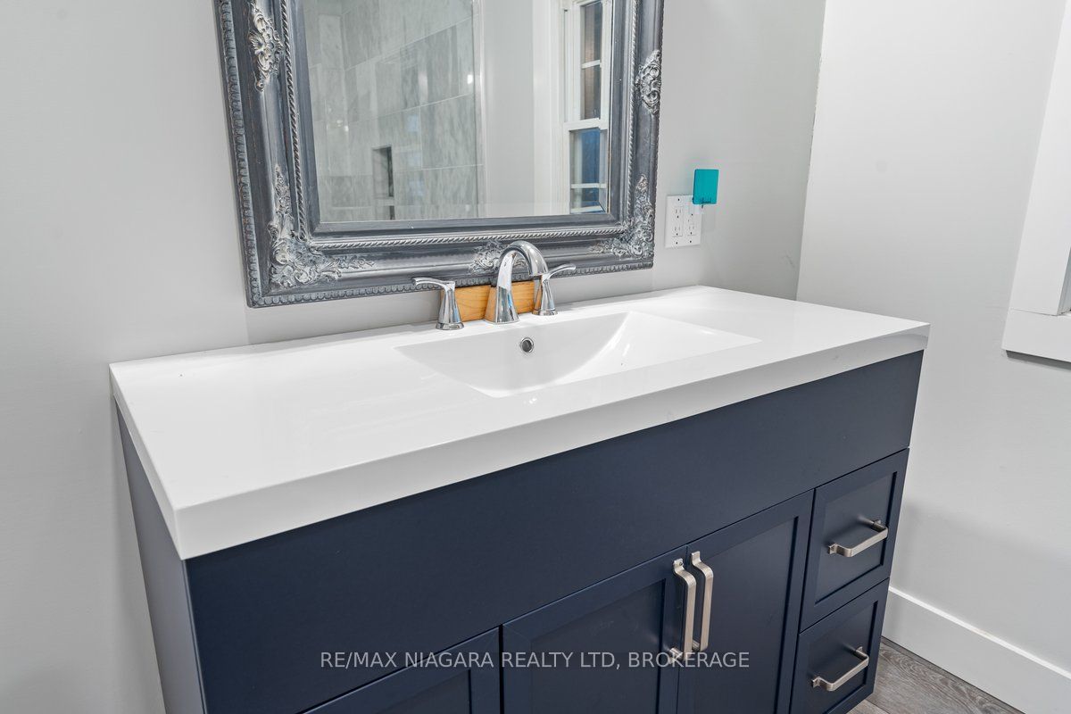 2850 Thunder Bay Road Property Photo 9