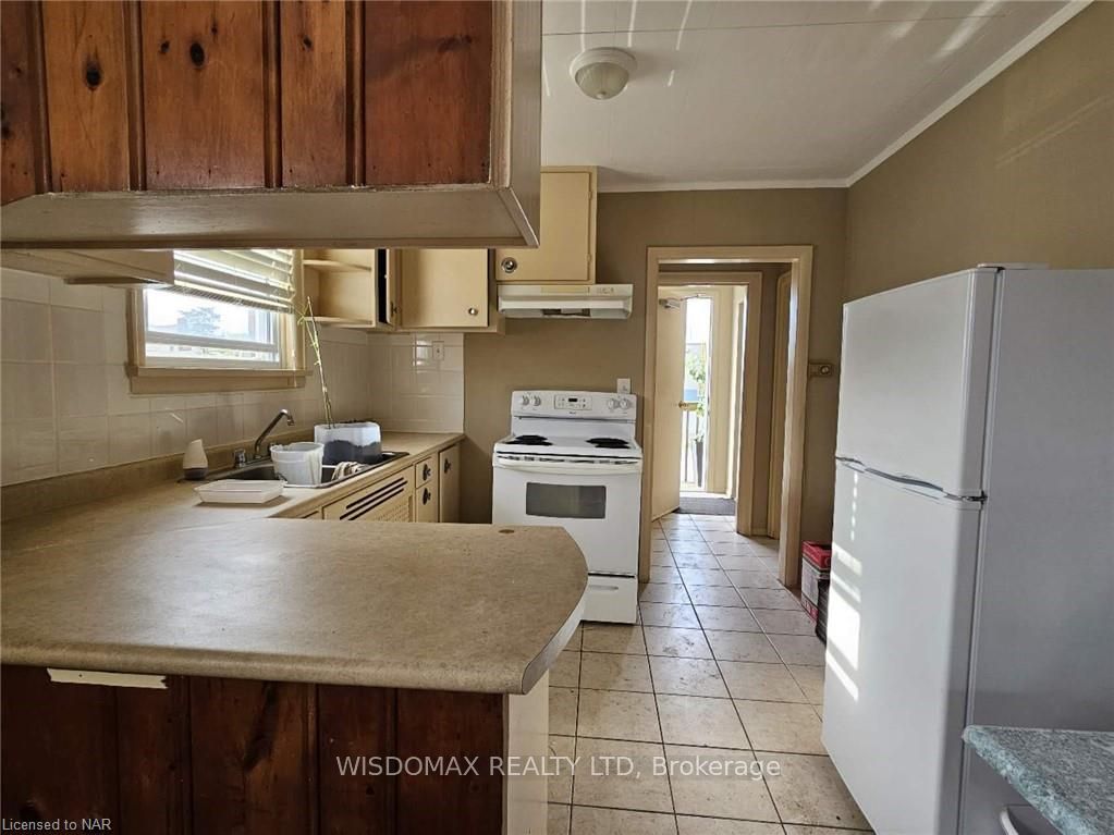8278 Thorold Stone Rd Property Photo 19