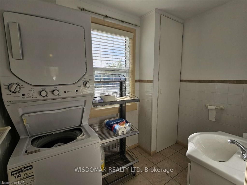 8278 Thorold Stone Rd Property Photo 20