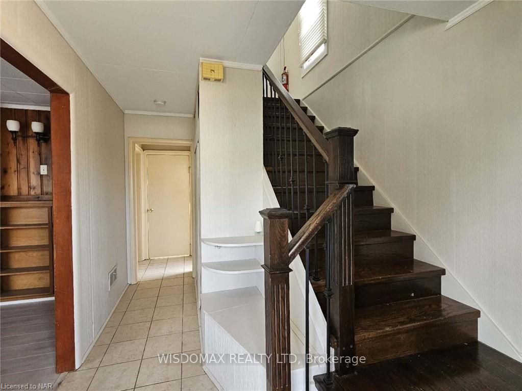8278 Thorold Stone Rd Property Photo 21