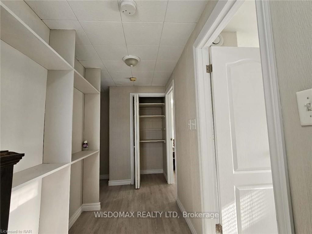 8278 Thorold Stone Rd Property Photo 22