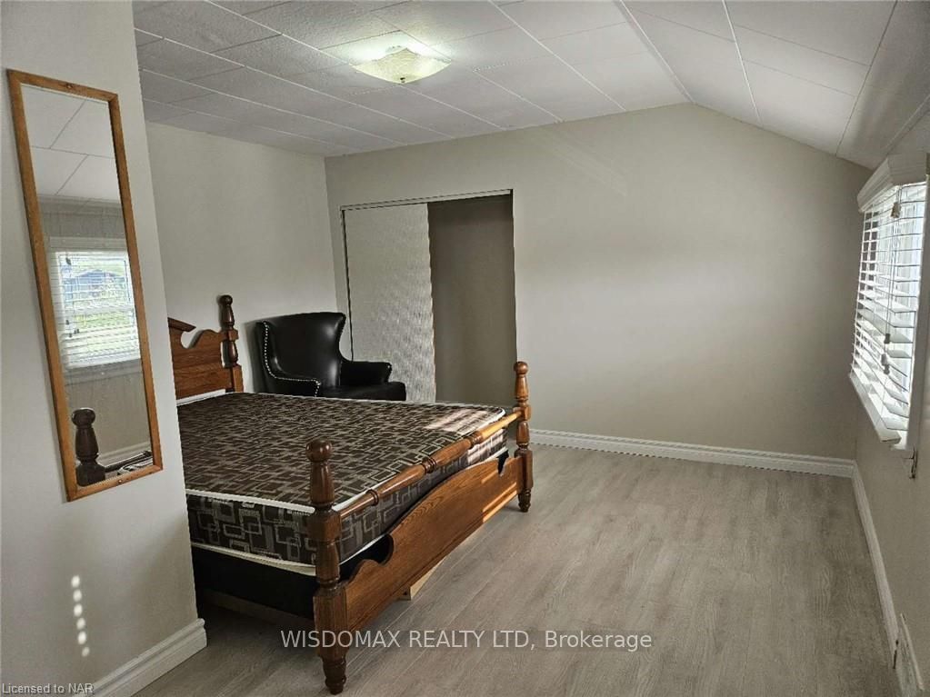 8278 Thorold Stone Rd Property Photo 26