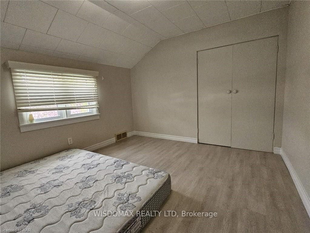 8278 Thorold Stone Rd Property Photo 27