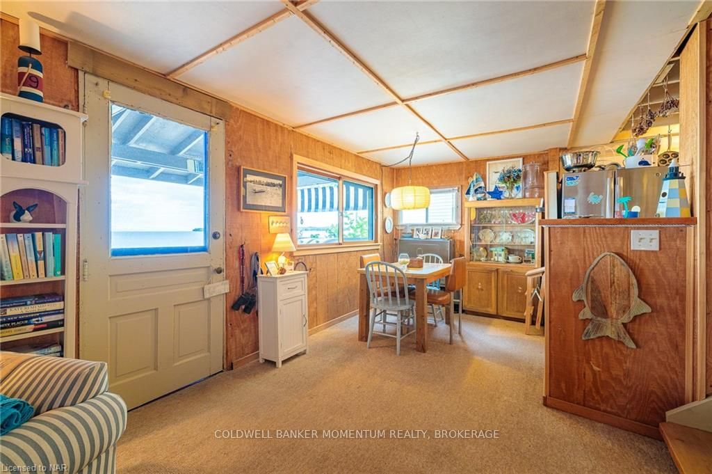 4047 Crystal Beach Hill Lane Property Photo 8