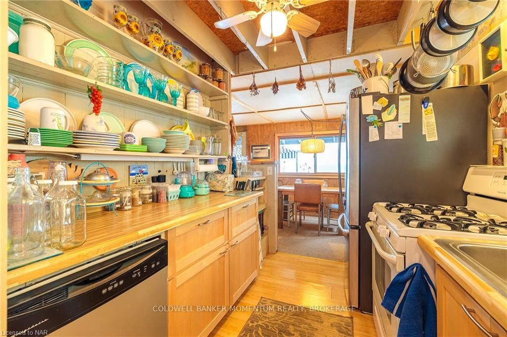 4047 Crystal Beach Hill Lane Property Photo 11