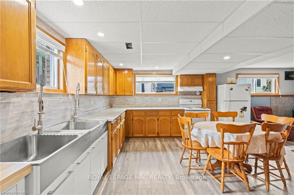 98 Ost Avenue Property Photo 27