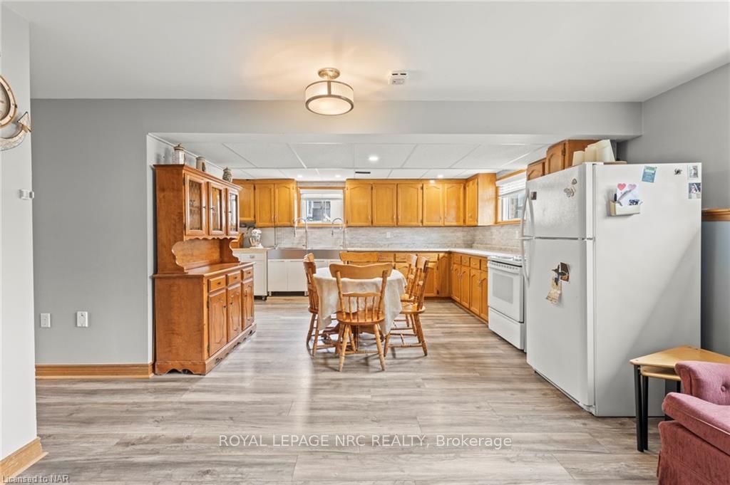 98 Ost Avenue Property Photo 30