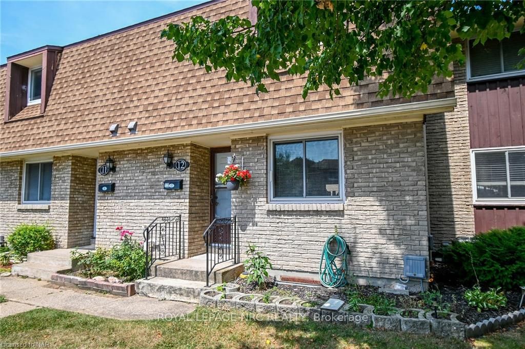 #12 - 50 Lakeshore Road Property Photo 10