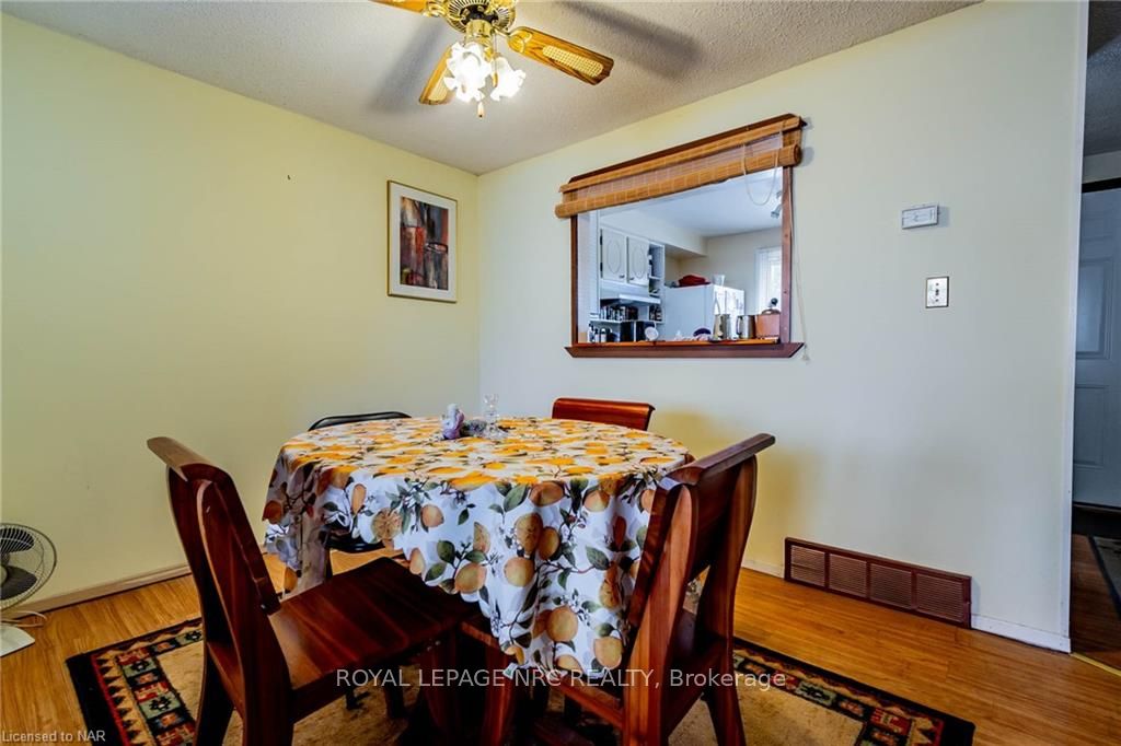 #12 - 50 Lakeshore Road Property Photo 12