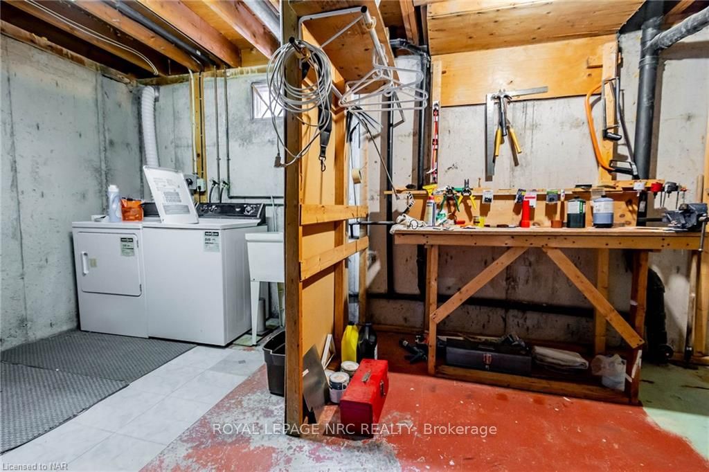 #12 - 50 Lakeshore Road Property Photo 20