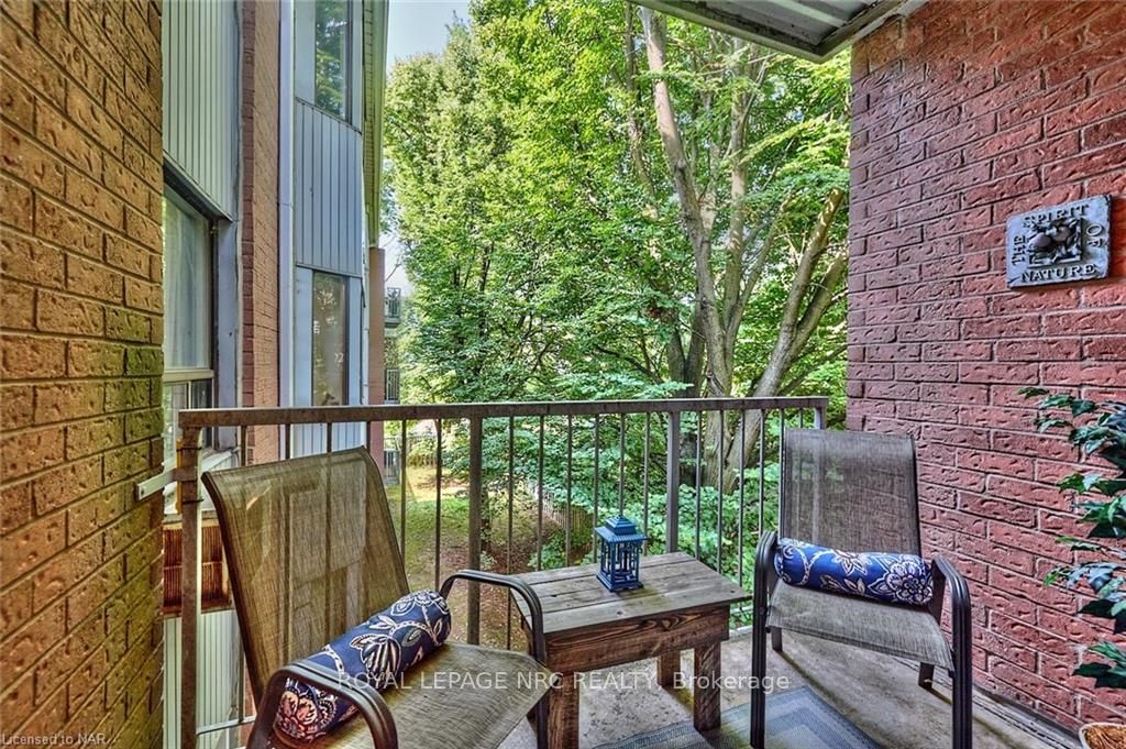 #201 - 5 Niagara Street Property Photo 11