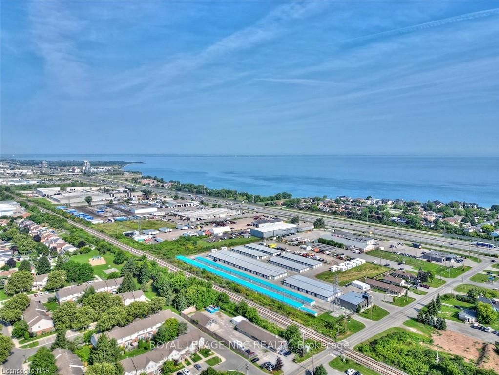 #201 - 5 Niagara Street Property Photo 23