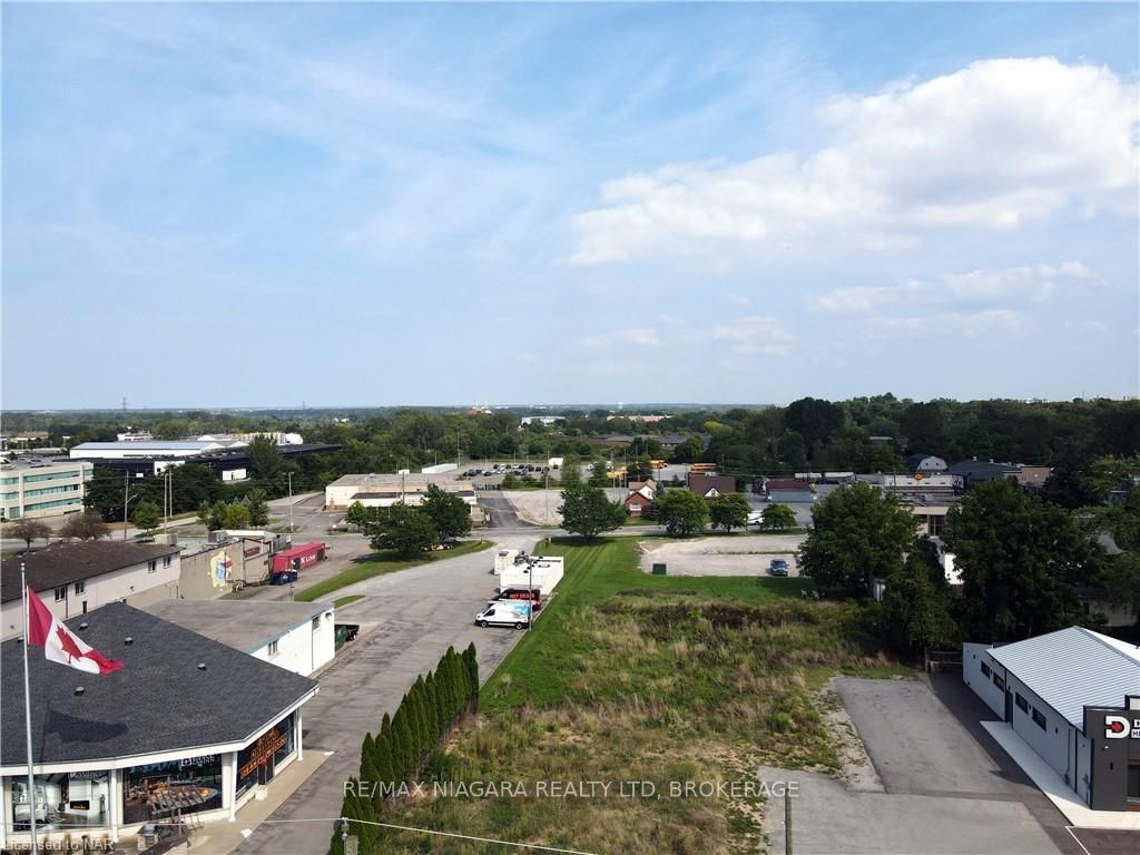 4354 Drummond Road Property Photo 2