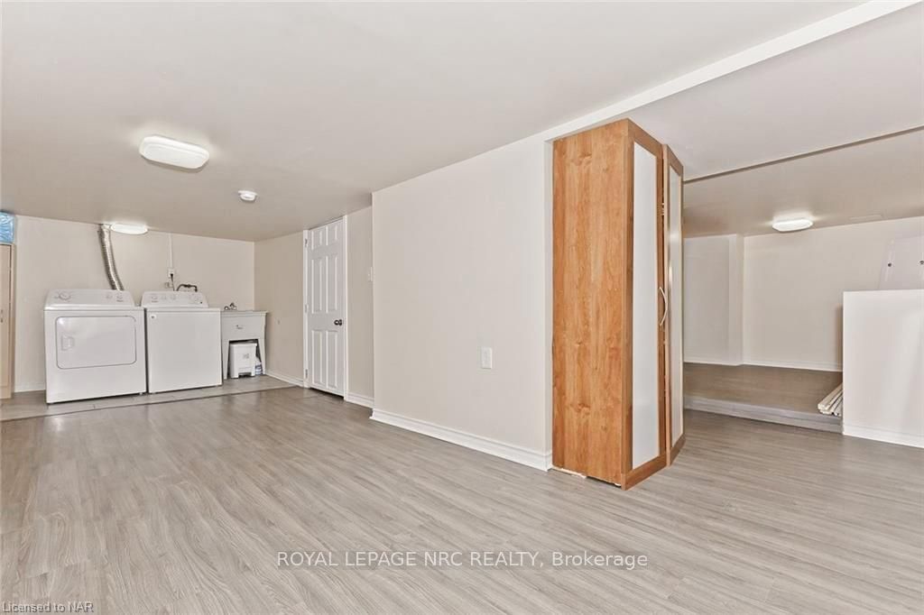 144 Burgar Street Property Photo 9