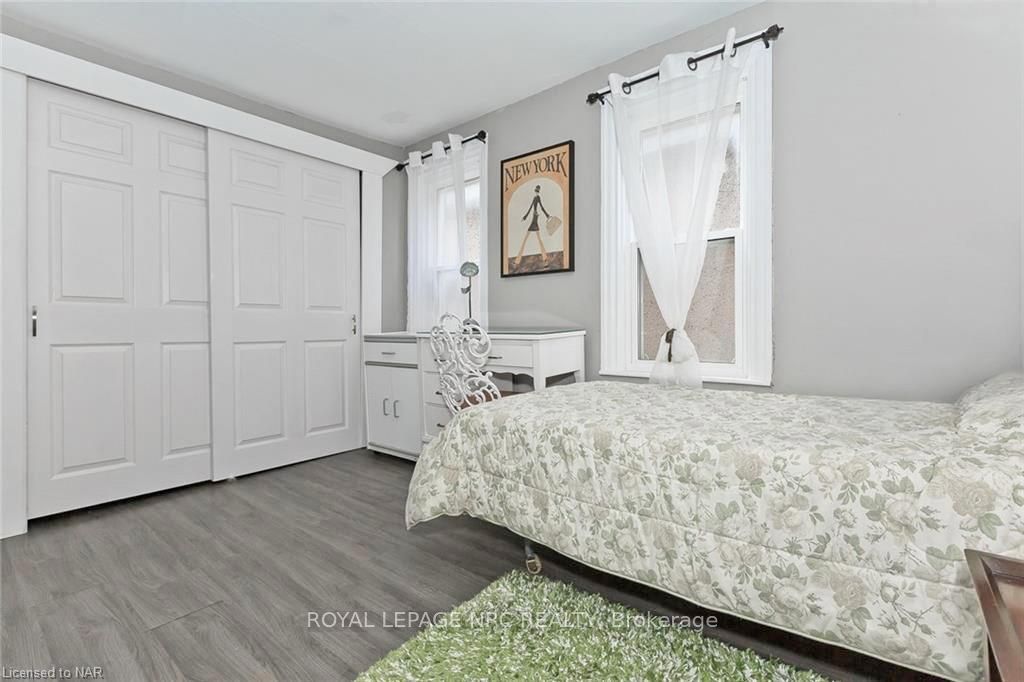 144 Burgar Street Property Photo 13