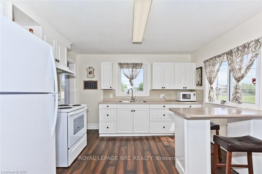 144 Burgar Street Property Photo 18