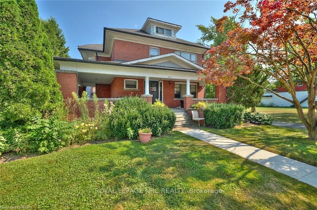 3758 Main Street Property Photo 5
