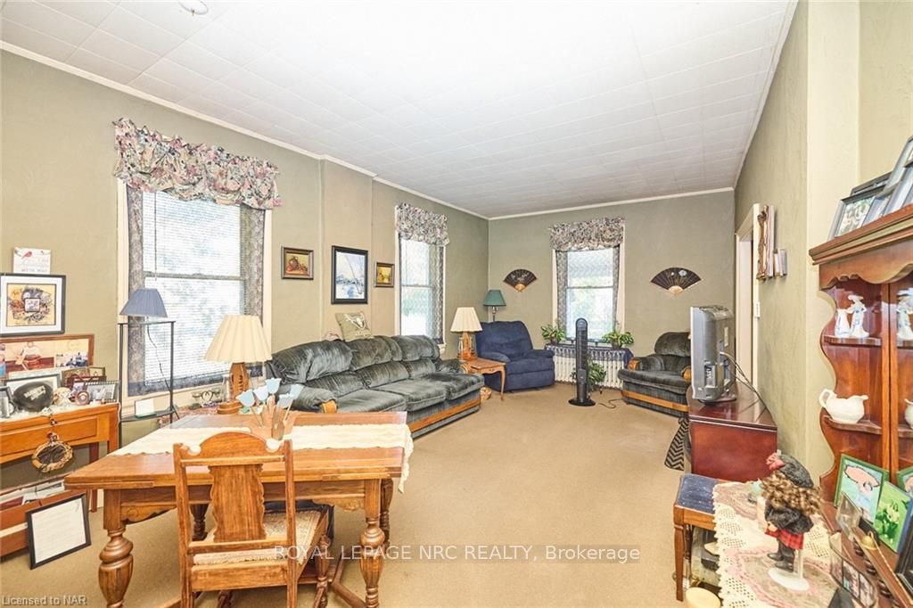 3758 Main Street Property Photo 36