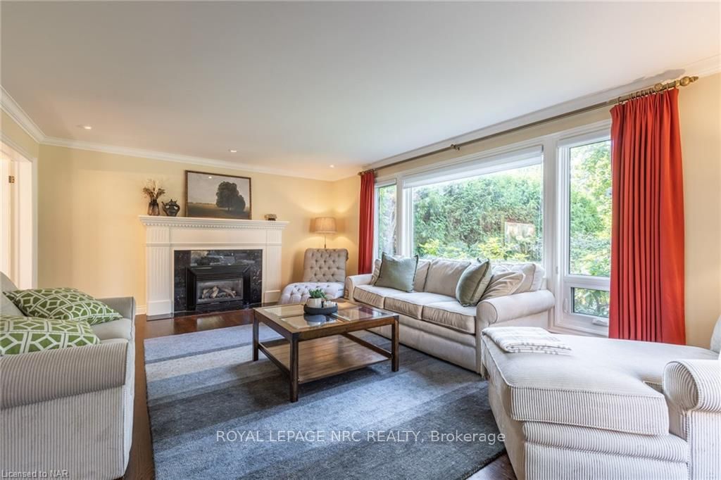 328 Niagara Boulevard Property Photo 7