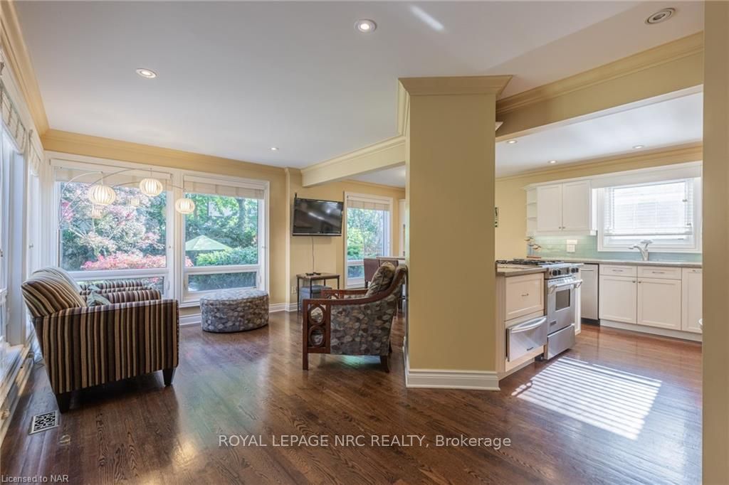 328 Niagara Boulevard Property Photo 17