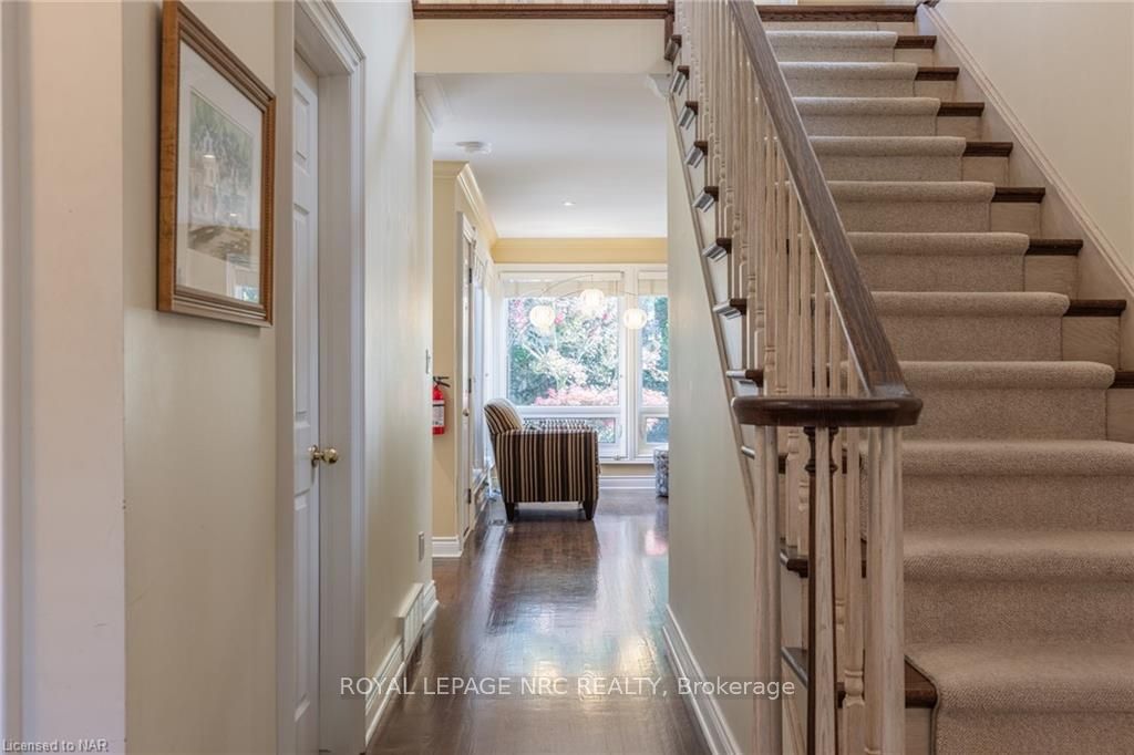 328 Niagara Boulevard Property Photo 18