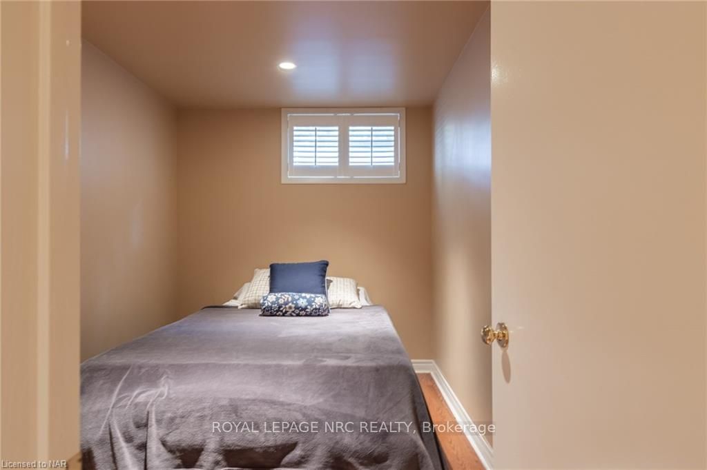 328 Niagara Boulevard Property Photo 32