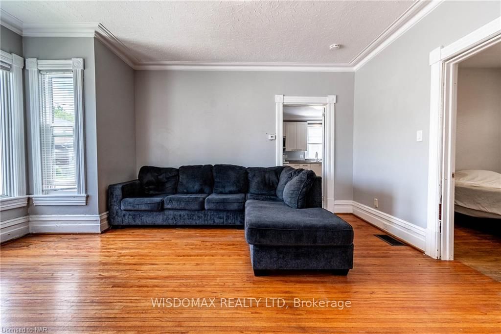 4394 Morrison St Property Photo 2